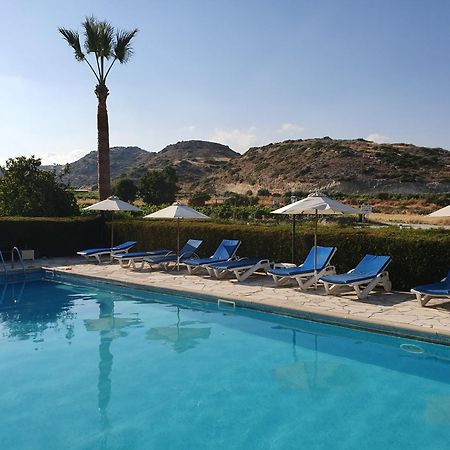 Vina Oliva Resort Pissouri Exteriér fotografie