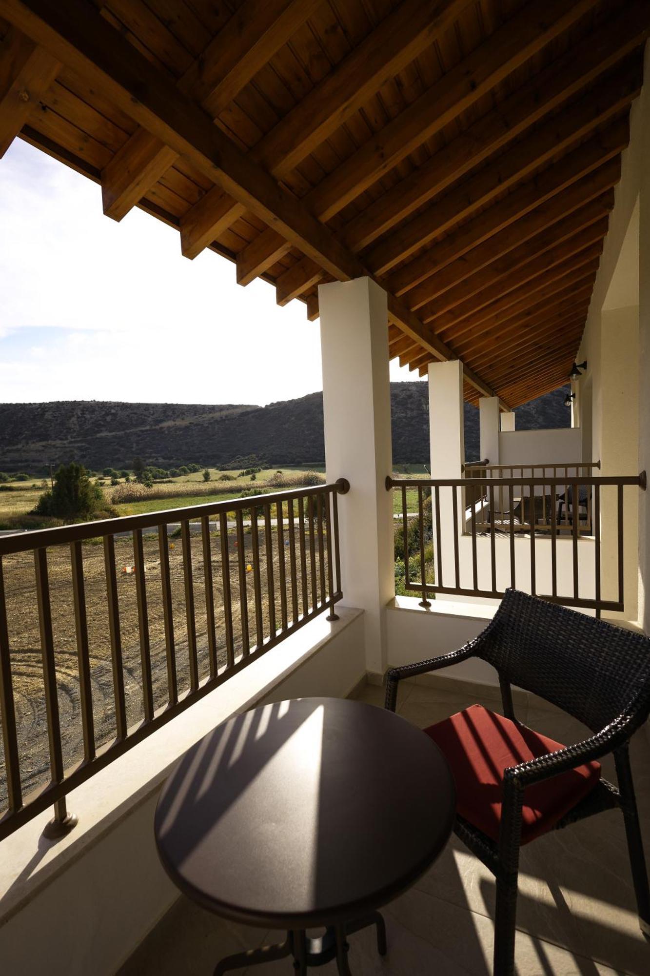 Vina Oliva Resort Pissouri Exteriér fotografie